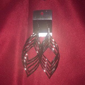 Silver 5 layer dangling earrings